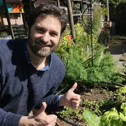 Retrato de Gabriel en su huerta